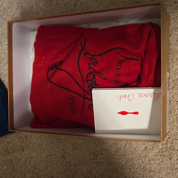 Gently worn CL heels - Picture 13 of 13